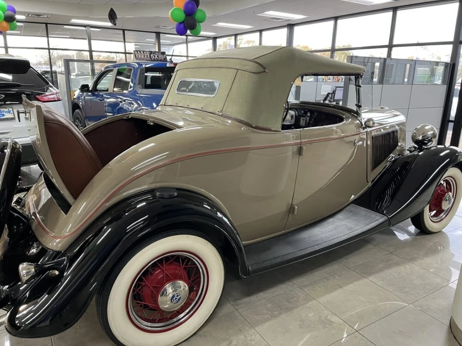 1933 Ford Model 18 & 40 - Image 2 of 12