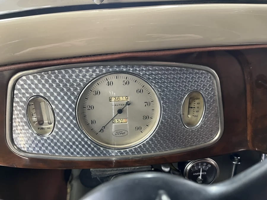 1933 Ford Model 18 & 40 - Image 10 of 12