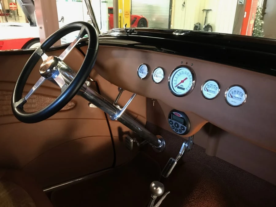 1933 Ford Model 18 & 40 - Image 4 of 10