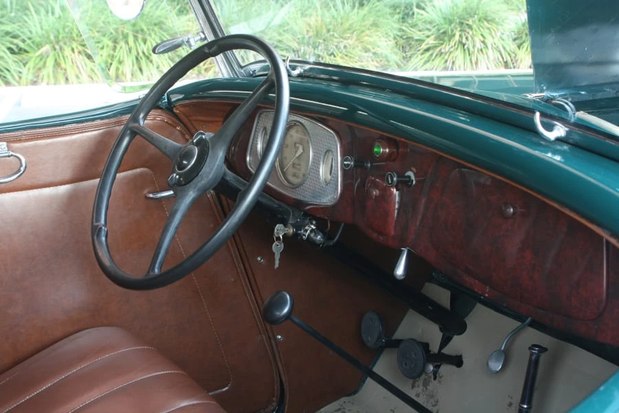 1933 Ford Model 18 & 40 - Image 6 of 12