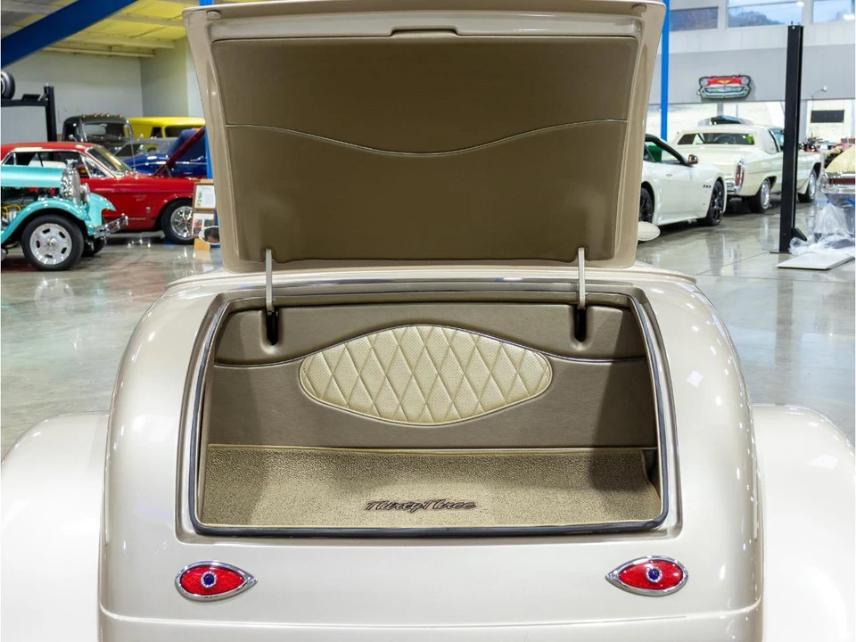 1933 Ford Model 18 & 40 - Image 16 of 31