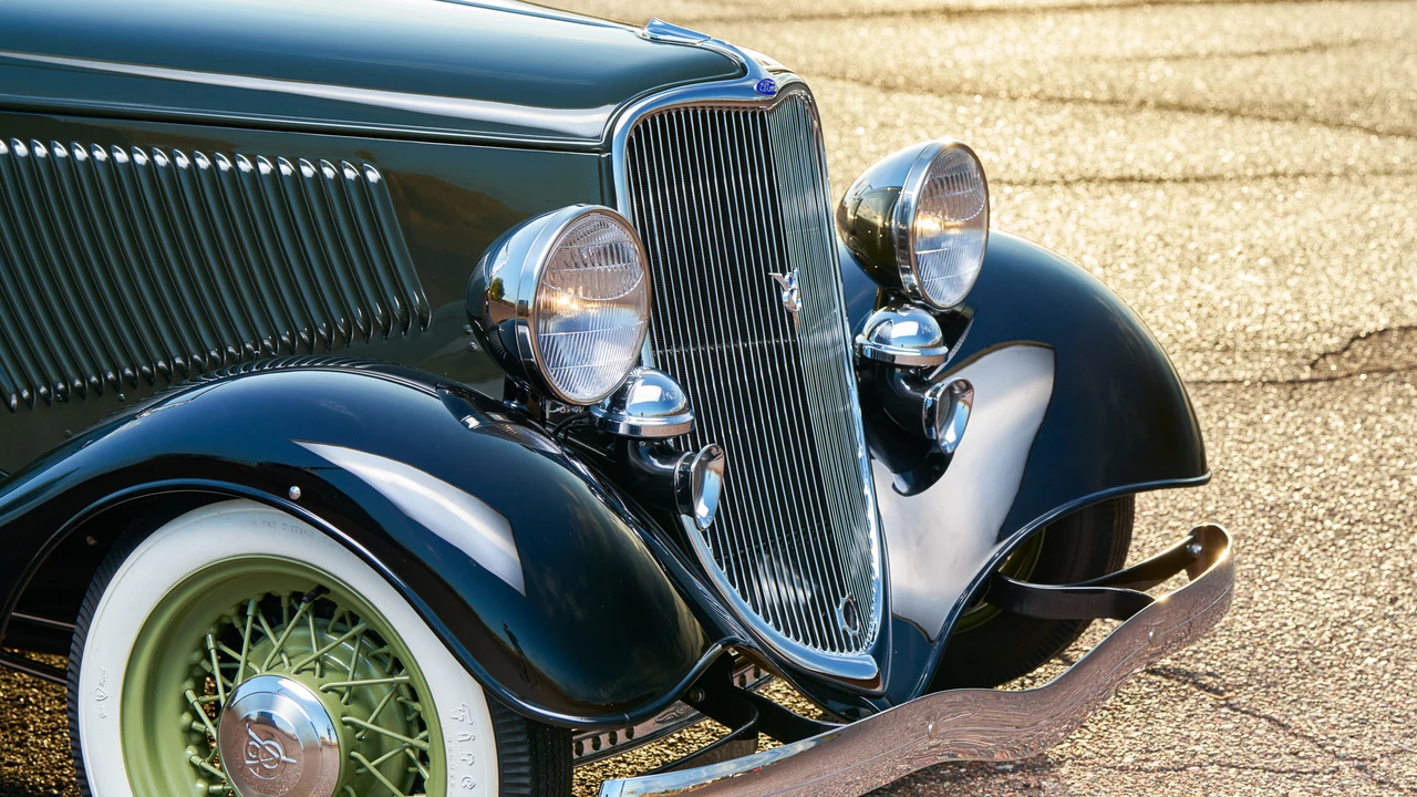 1933 Ford Model 18 & 40 - Image 29 of 31