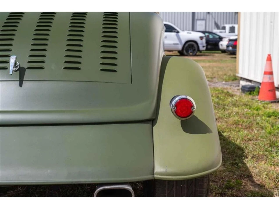 1933 Ford Model 18 & 40 - Image 16 of 16