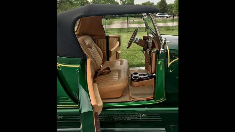 1933 Ford Model 18 & 40 - Image 4 of 10