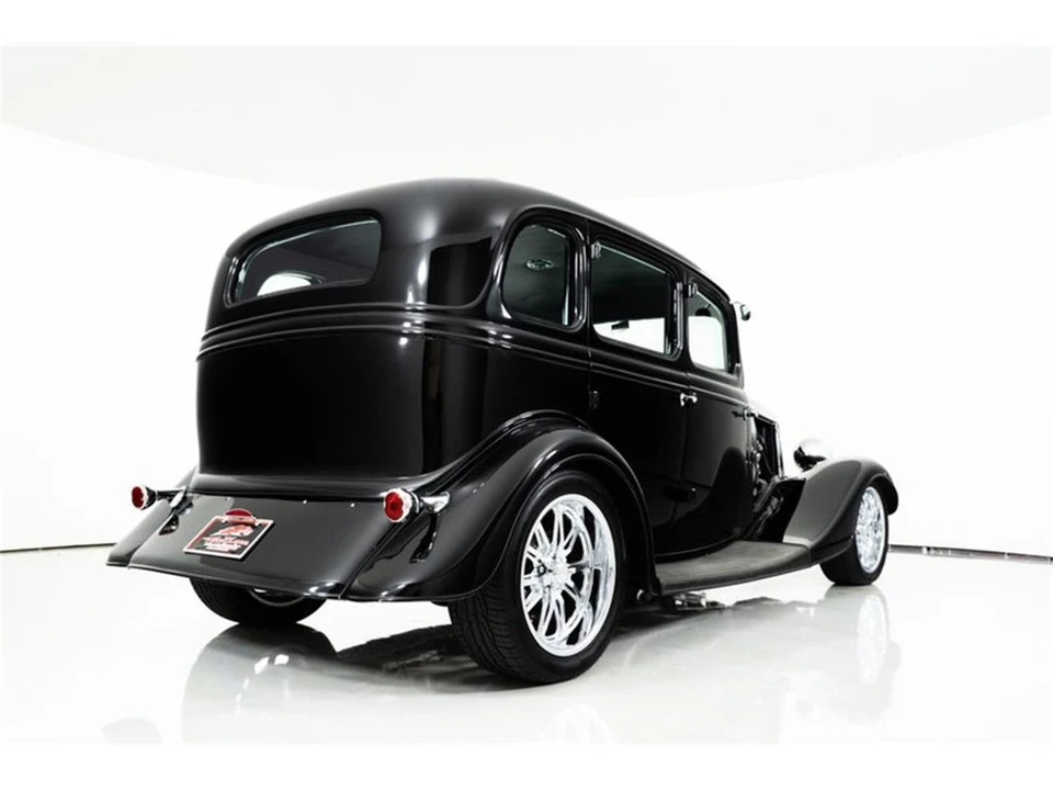 1933 Ford Standard & Deluxe & Super Deluxe - Image 13 of 31