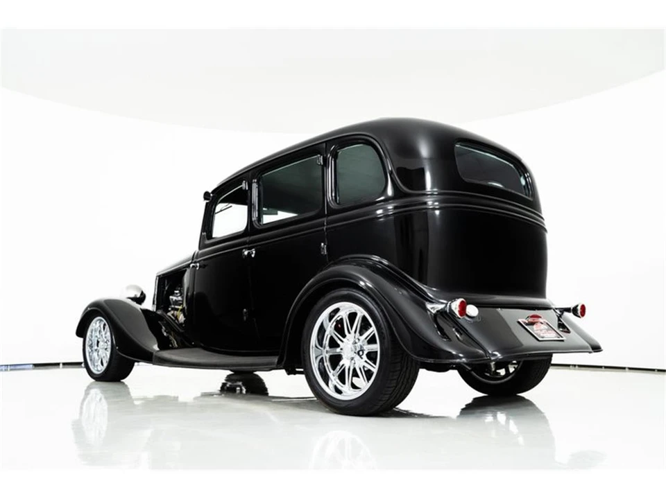 1933 Ford Standard & Deluxe & Super Deluxe - Image 11 of 31
