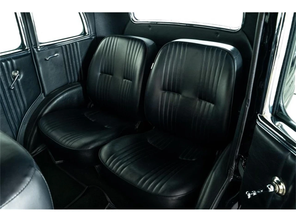 1933 Ford Standard & Deluxe & Super Deluxe - Image 25 of 31