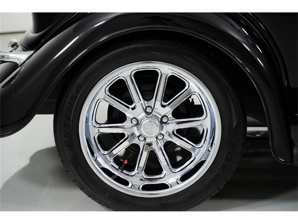 1933 Ford Standard & Deluxe & Super Deluxe - Image 16 of 31