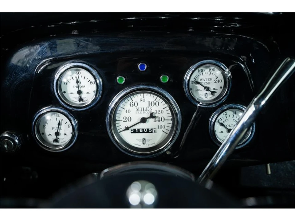 1933 Ford Standard & Deluxe & Super Deluxe - Image 28 of 31