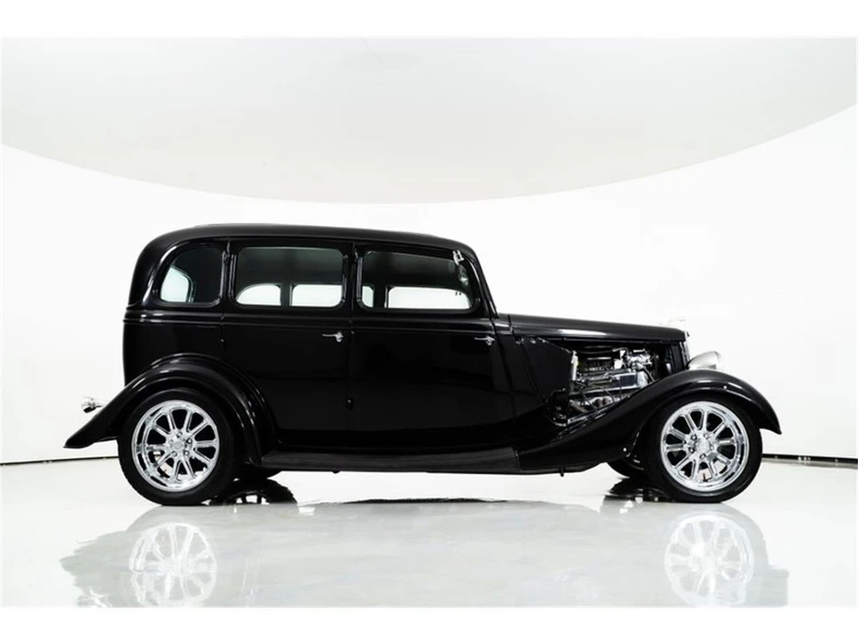 1933 Ford Standard & Deluxe & Super Deluxe - Image 15 of 31