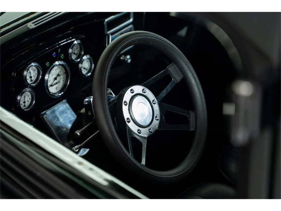 1933 Ford Standard & Deluxe & Super Deluxe - Image 27 of 31