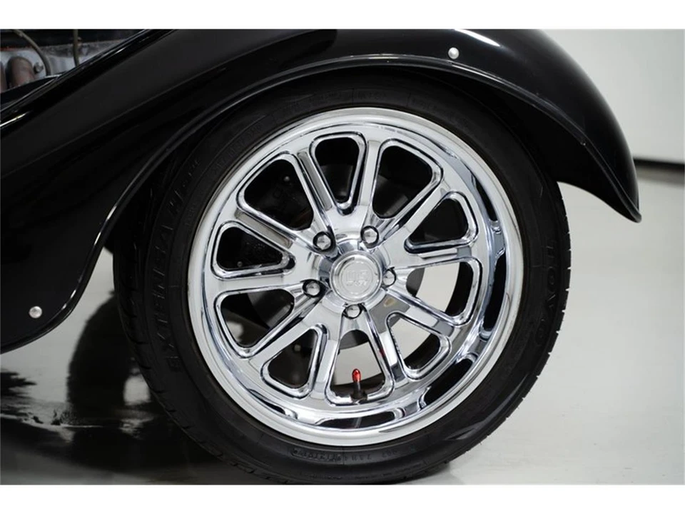 1933 Ford Standard & Deluxe & Super Deluxe - Image 17 of 31