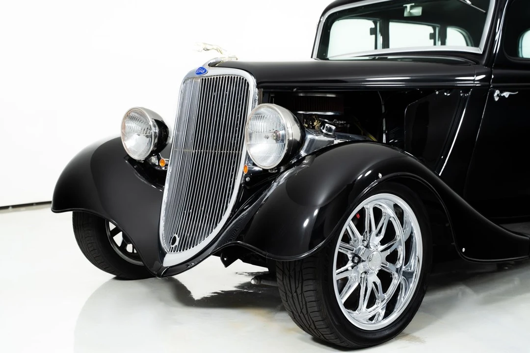 1933 Ford Model 18 & 40 - Image 6 of 31