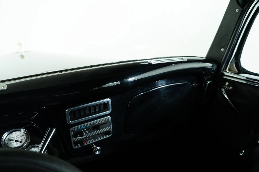 1933 Ford Model 18 & 40 - Image 30 of 31