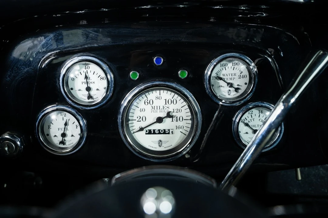 1933 Ford Model 18 & 40 - Image 28 of 31