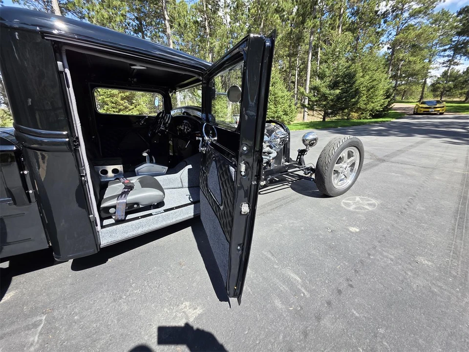 1933 Ford Hot Rod - Image 13 of 31