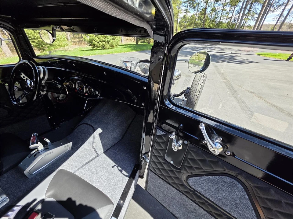 1933 Ford Hot Rod - Image 16 of 31