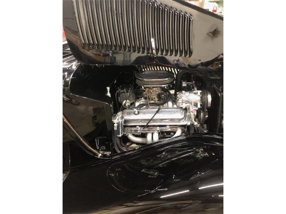 1933 Ford Model 18 & 40 - Image 5 of 12