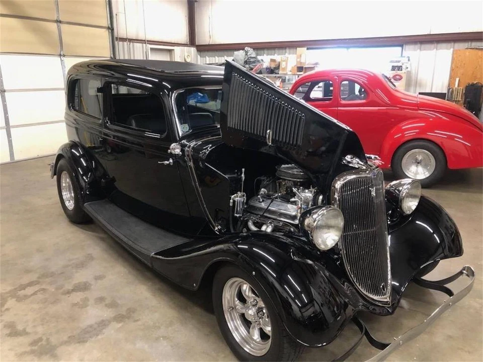 1933 Ford Model 18 & 40 - Image 2 of 12