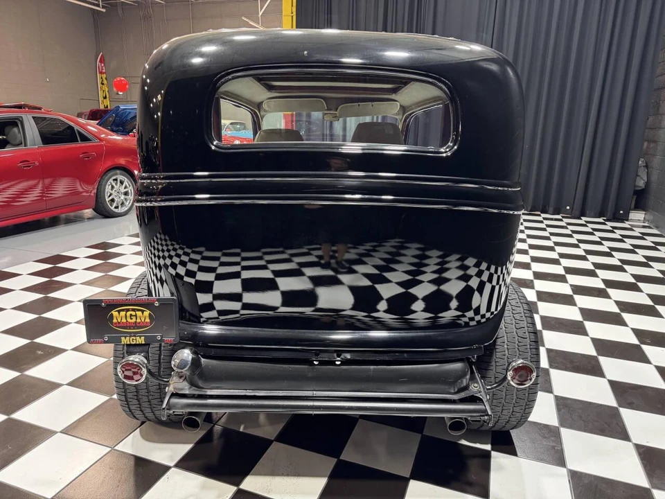 1933 Ford Model 18 & 40 - Image 8 of 25