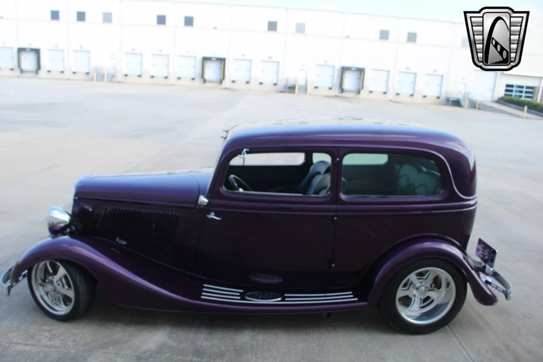 1933 Ford Model 18 & 40 - Image 4 of 21