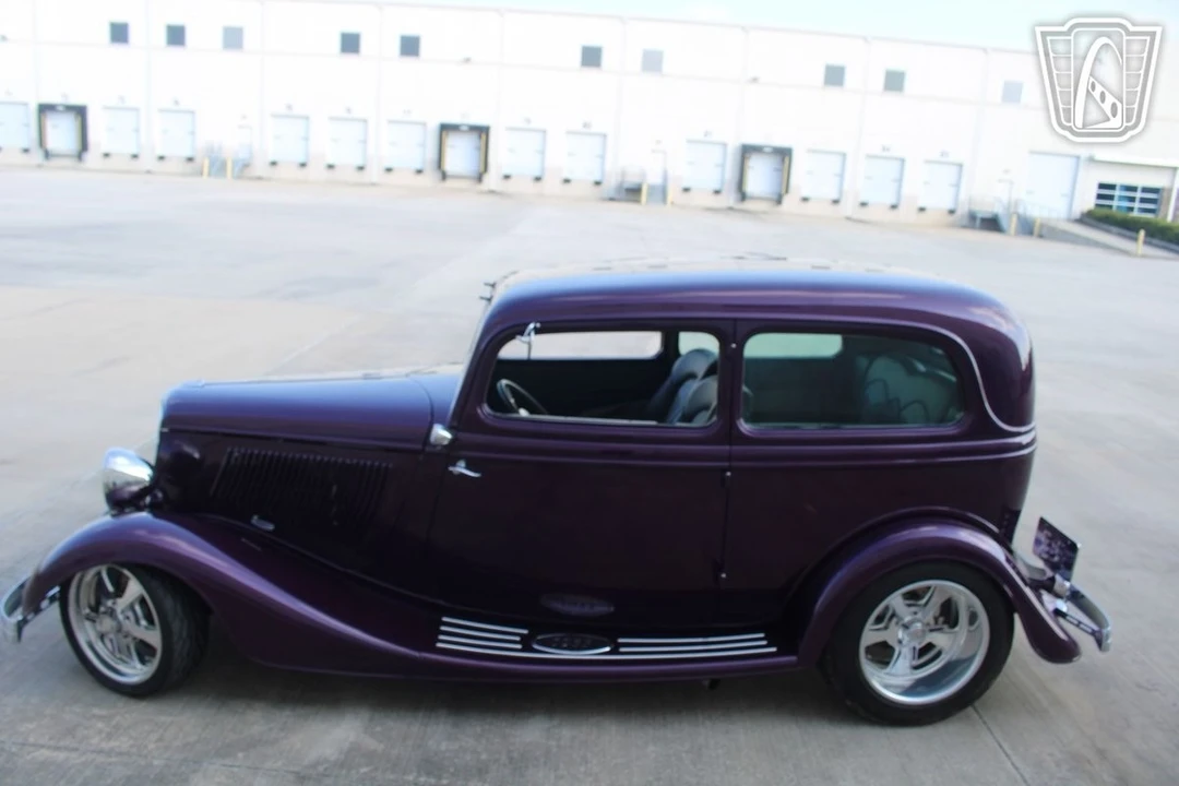 1933 Ford Model 18 & 40 - Image 4 of 12