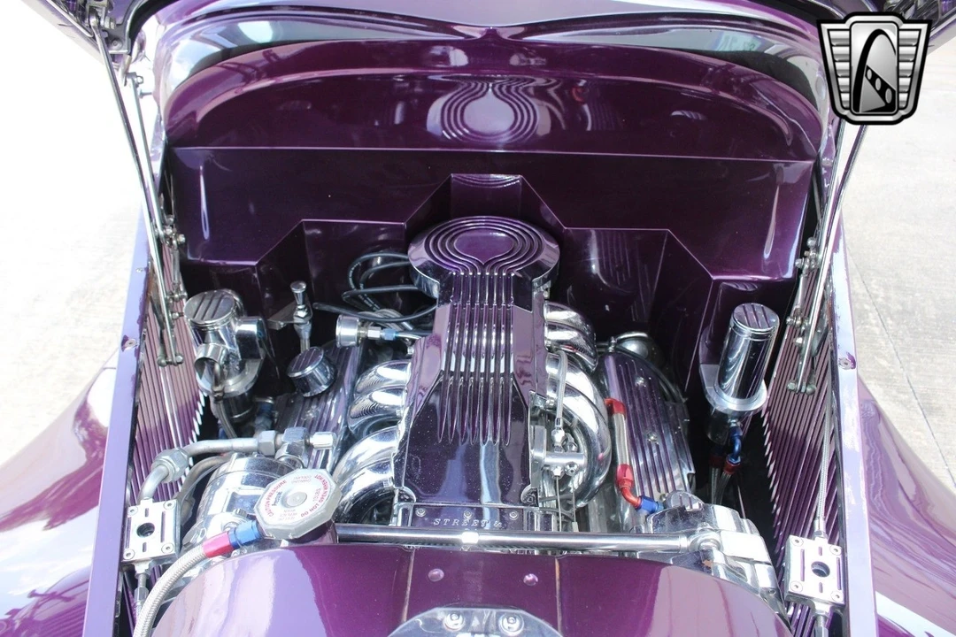 1933 Ford Model 18 & 40 - Image 16 of 21