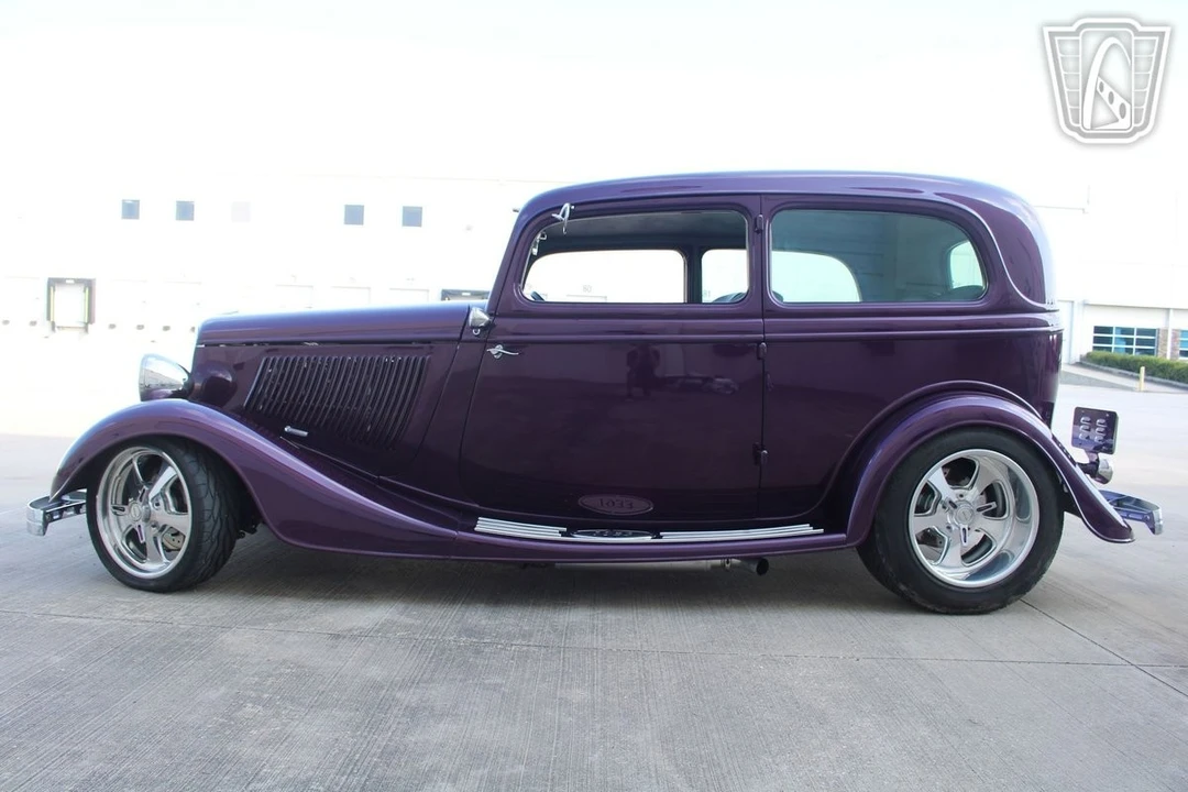 1933 Ford Model 18 & 40 - Image 6 of 12