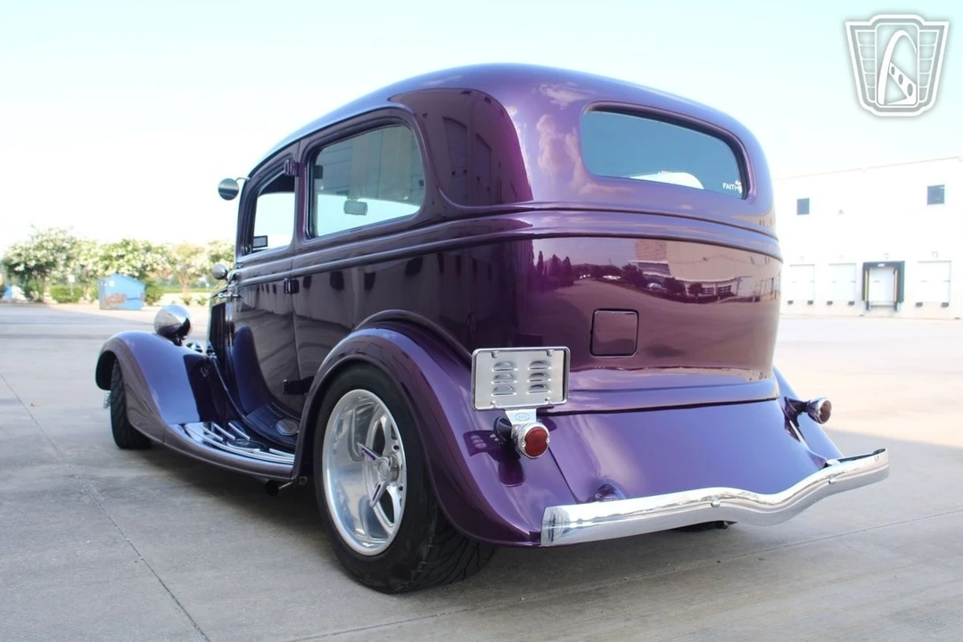 1933 Ford Model 18 & 40 - Image 10 of 12