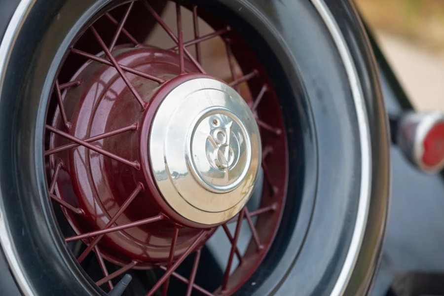 1933 Ford Model 18 & 40 - Image 12 of 24