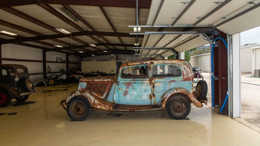 1933 Ford Model 18 & 40 - Image 2 of 10
