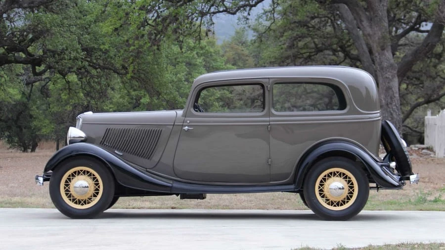 1933 Ford Model 18 & 40 - Image 2 of 17