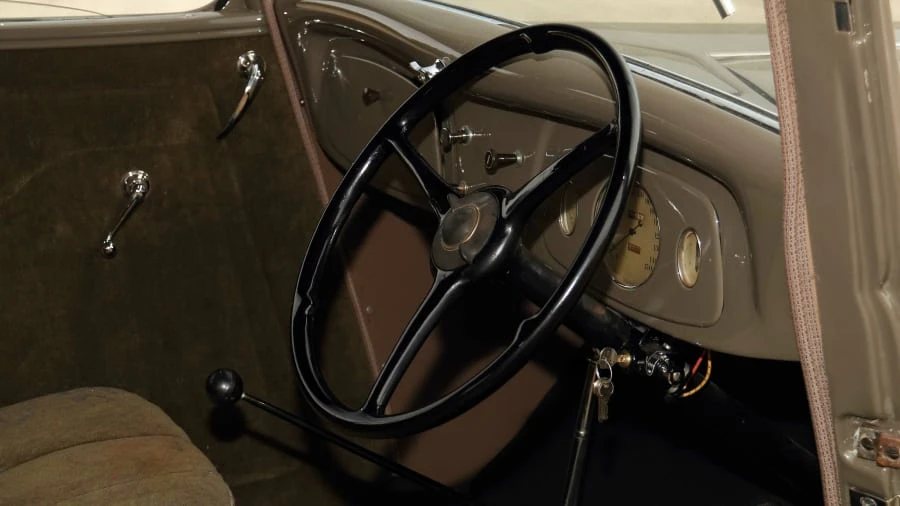 1933 Ford Model 18 & 40 - Image 9 of 17