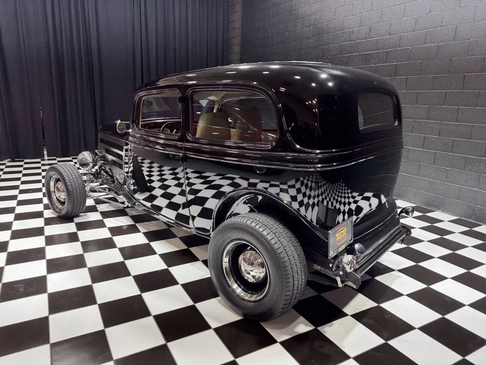 1933 Ford Model 18 & 40 - Image 3 of 21