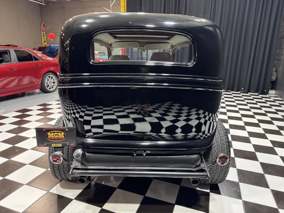 1933 Ford Model 18 & 40 - Image 8 of 21
