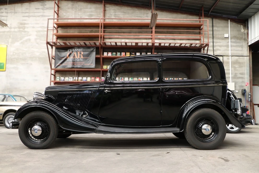 1933 Ford Model 18 & 40 - Image 5 of 30