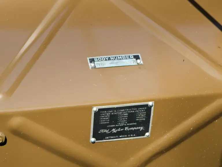 1933 Ford Model 18 & 40 - Image 10 of 19