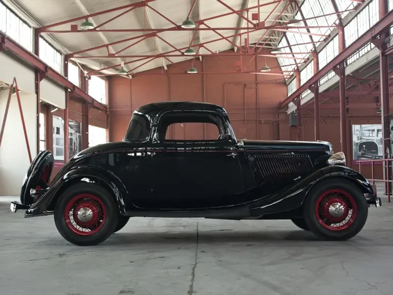 1933 Ford Model 18 & 40 - Image 6 of 26
