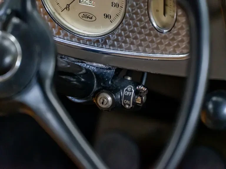1933 Ford Model 18 & 40 - Image 18 of 31