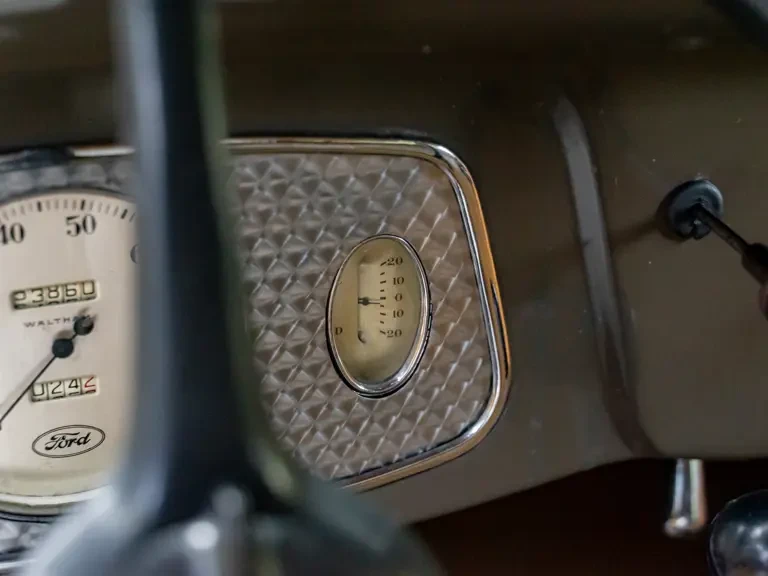 1933 Ford Model 18 & 40 - Image 15 of 31