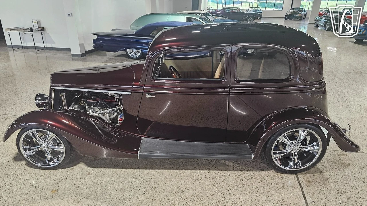 1933 Ford Model 18 & 40 - Image 6 of 12