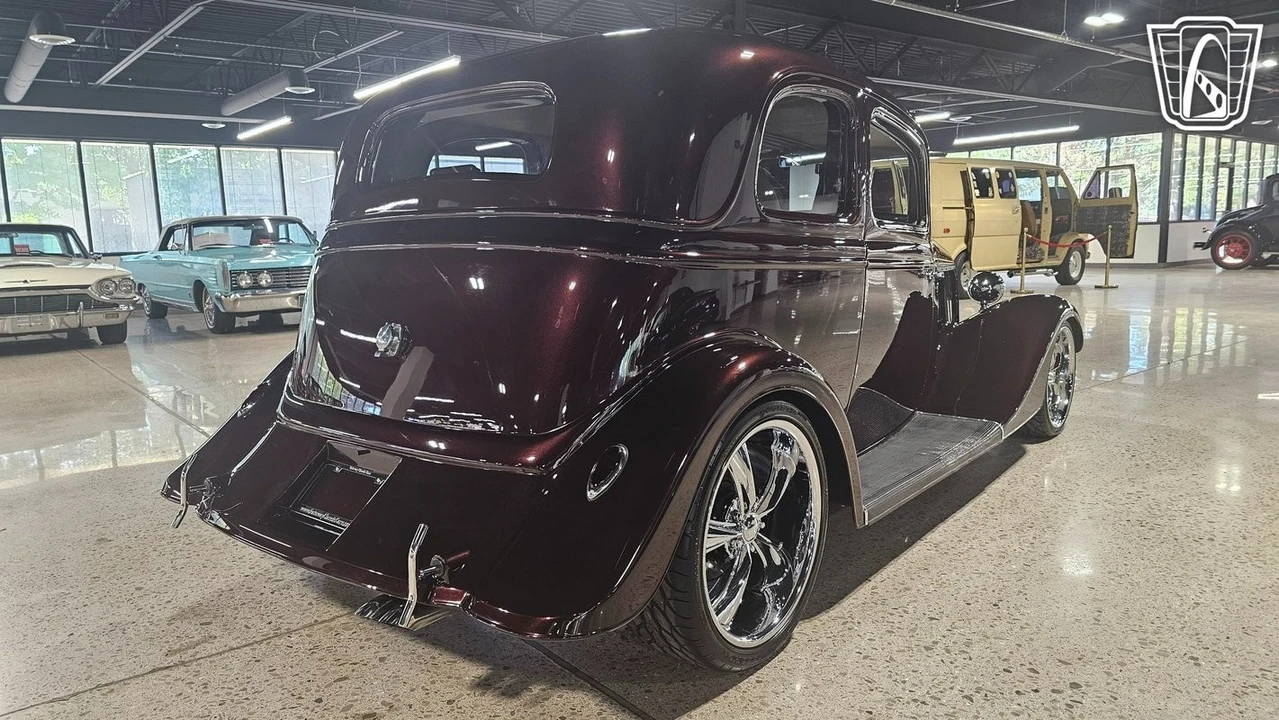 1933 Ford Model 18 & 40 - Image 17 of 21