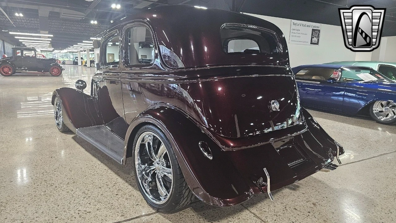 1933 Ford Model 18 & 40 - Image 4 of 12