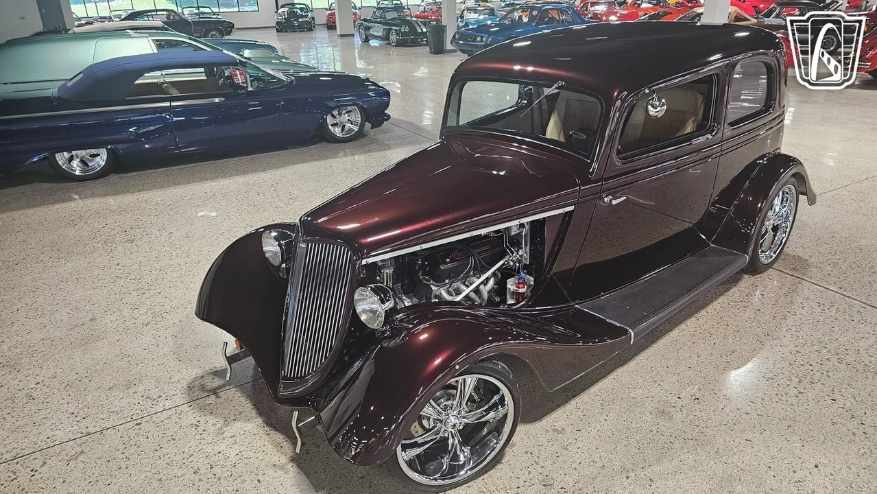1933 Ford Model 18 & 40 - Image 3 of 21