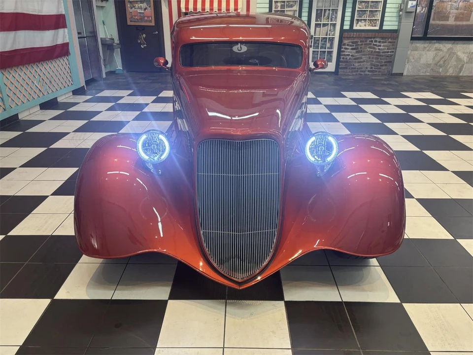 1933 Ford Model 18 & 40 - Image 10 of 31