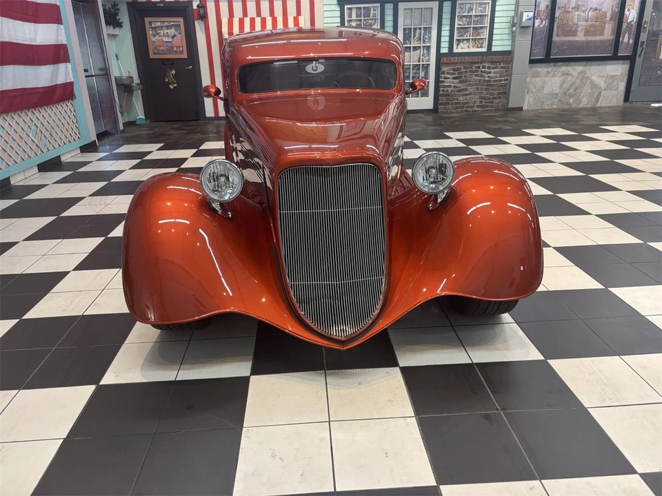 1933 Ford Model 18 & 40 - Image 9 of 31