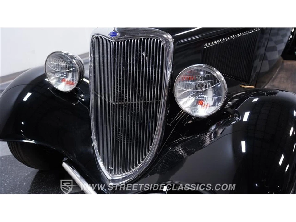 1933 Ford Model 18 & 40 - Image 18 of 31