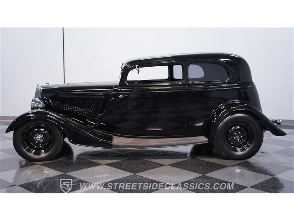 1933 Ford Model 18 & 40 - Image 2 of 31