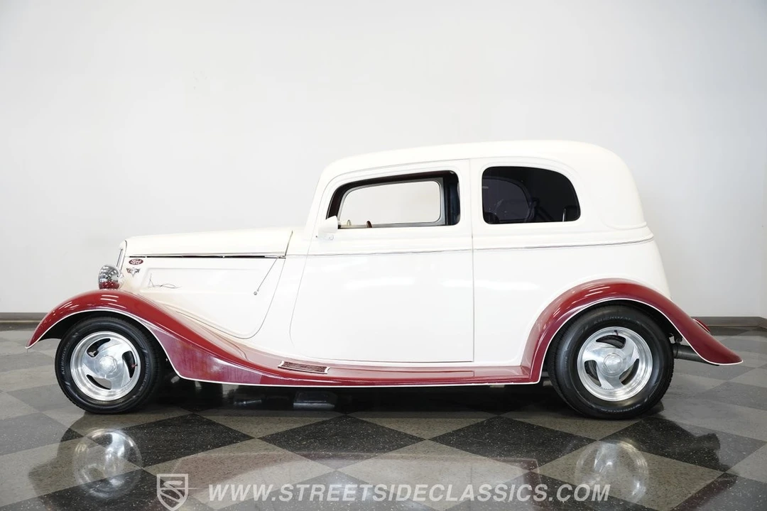 1933 Ford Model 18 & 40 - Image 3 of 12