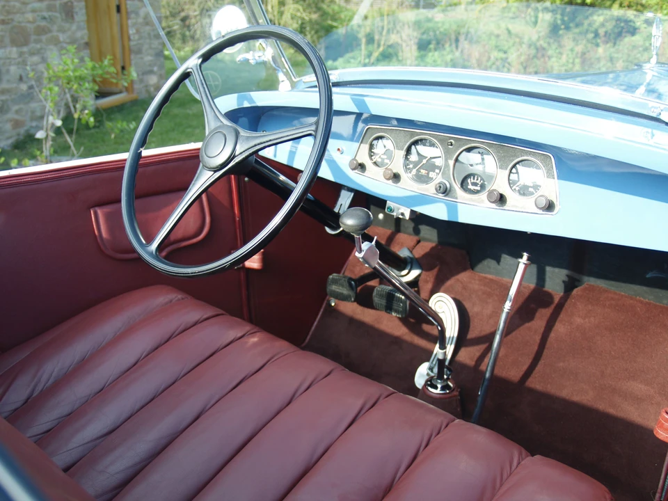 1933 Hupmobile - Image 3 of 4